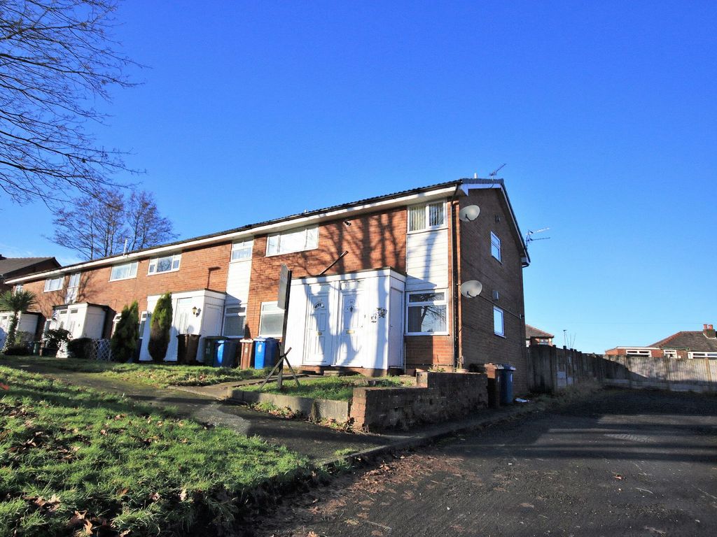 2 bed flat to rent in Silverdale Road, Orrell, Wigan WN5, £650 pcm Zoopla