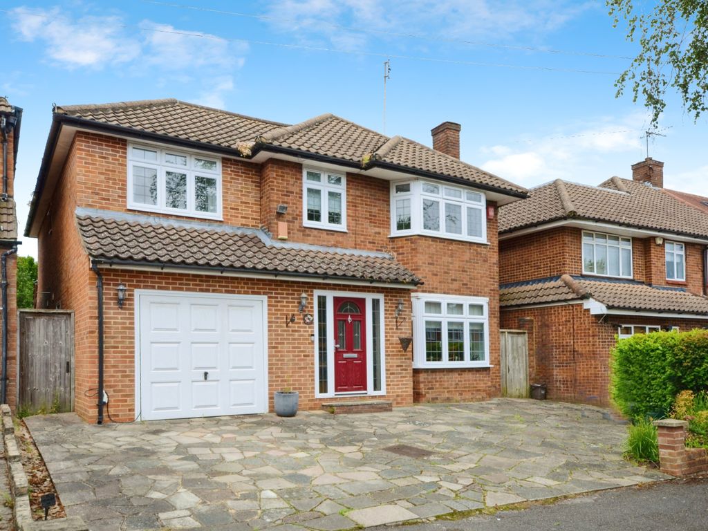 5 bed detached house for sale in Francklyn Gardens, Edgware HA8, £