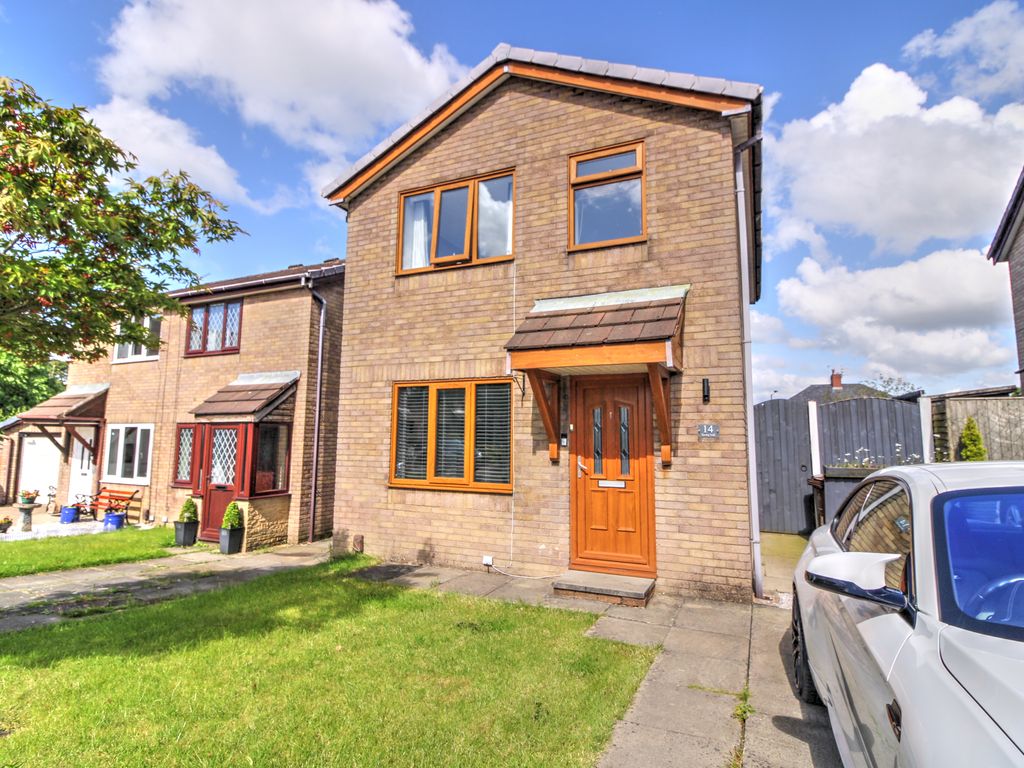 3 bed detached house for sale in Spring Hall, Clayton Le Moors