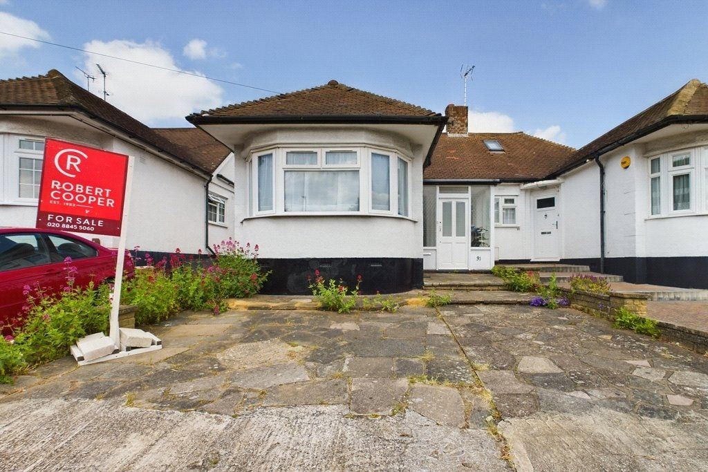 3 bed bungalow for sale in Cavendish Avenue, Ruislip HA4, £525,000 Zoopla