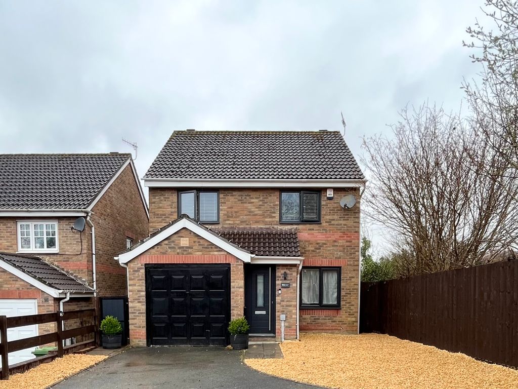 3 bed detached house for sale in Springfield Gardens, Hirwaun, Aberdare