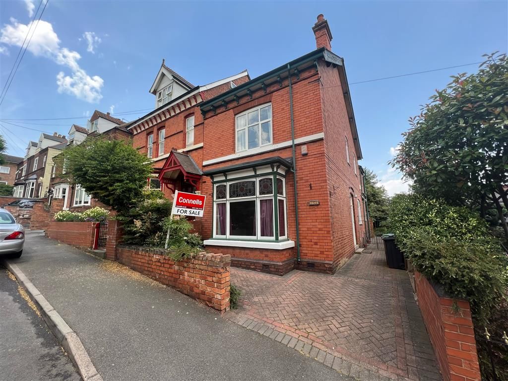 4 bed linkdetached house for sale in Hollies Drive, Wednesbury WS10 Zoopla
