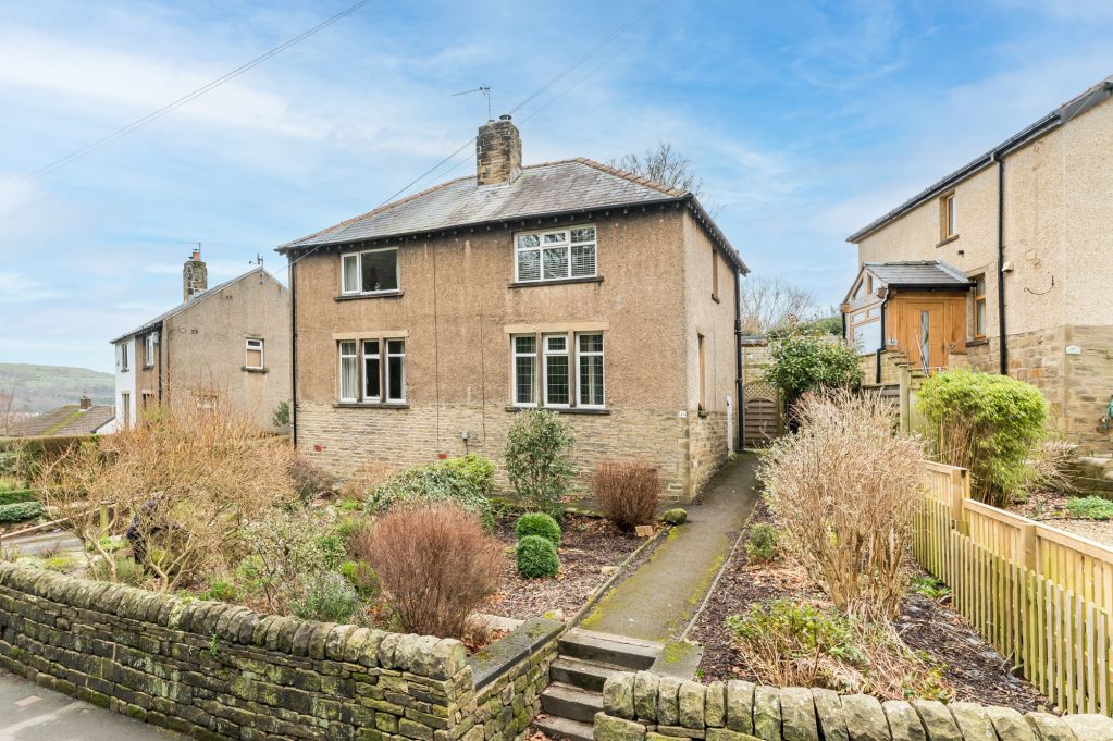 2 bed semidetached house for sale in Primrose Lane, Bingley, West