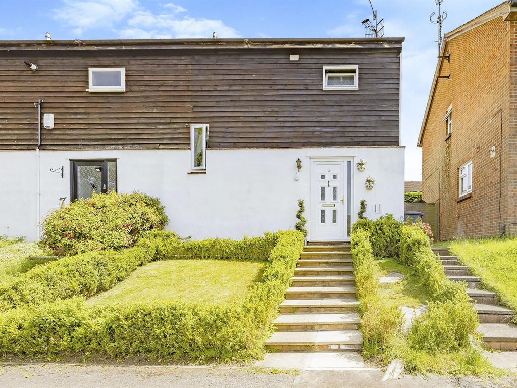 2 bed end terrace house for sale in Milner Court, Bushey WD23 Zoopla