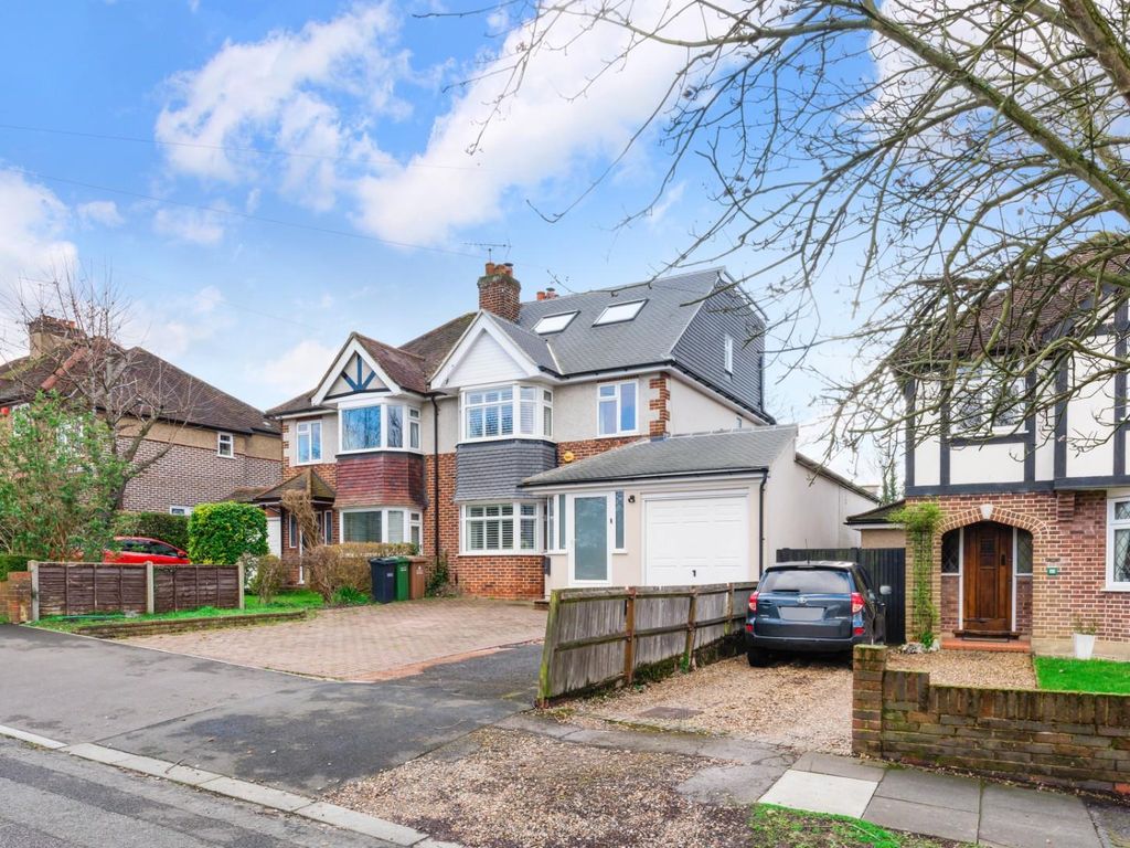4 bed semidetached house for sale in Roundwood Way, Banstead SM7, £