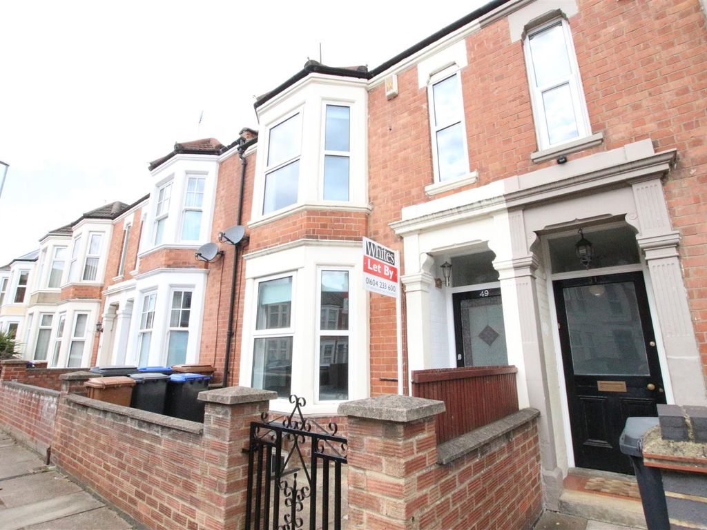 5 bed terraced house to rent in Birchfield Road, Abington, Northampton