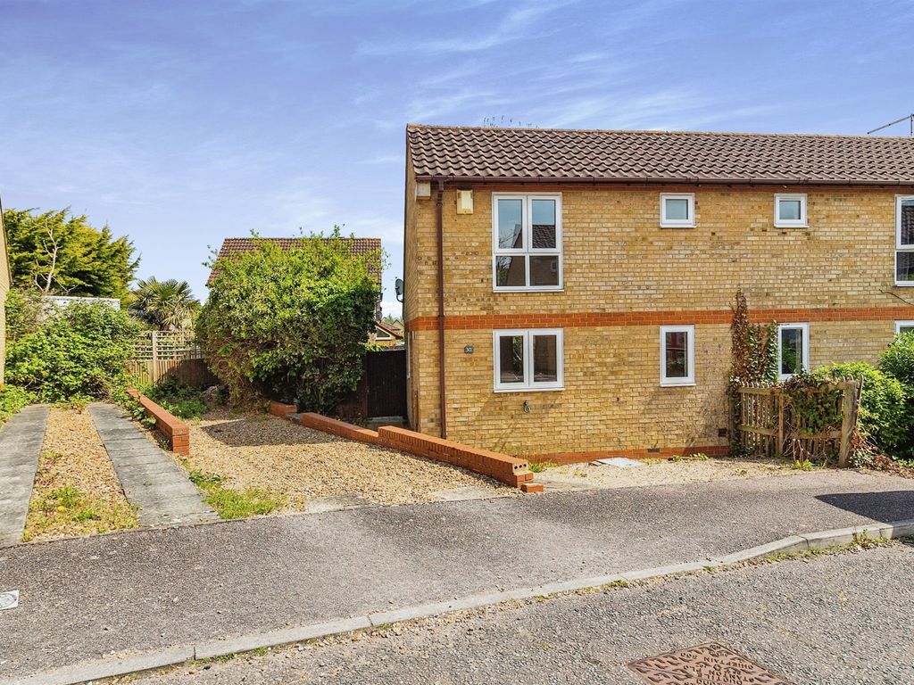 1 bed semidetached house for sale in Hartwort Close, Walnut Tree