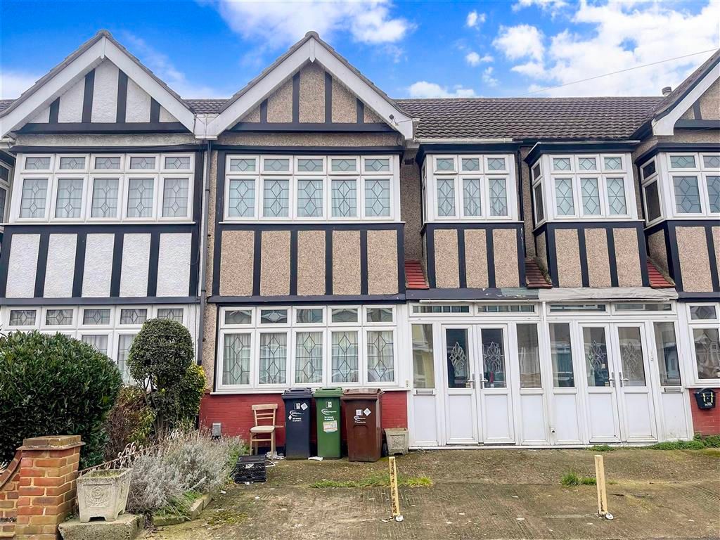 3 bed terraced house for sale in Mount Road, Dagenham, Essex RM8 Zoopla