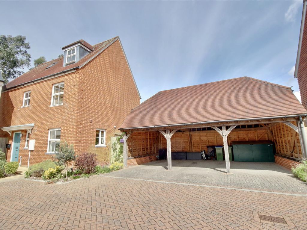 4 bed detached house for sale in Samuel Mortimer Close, Catisfield