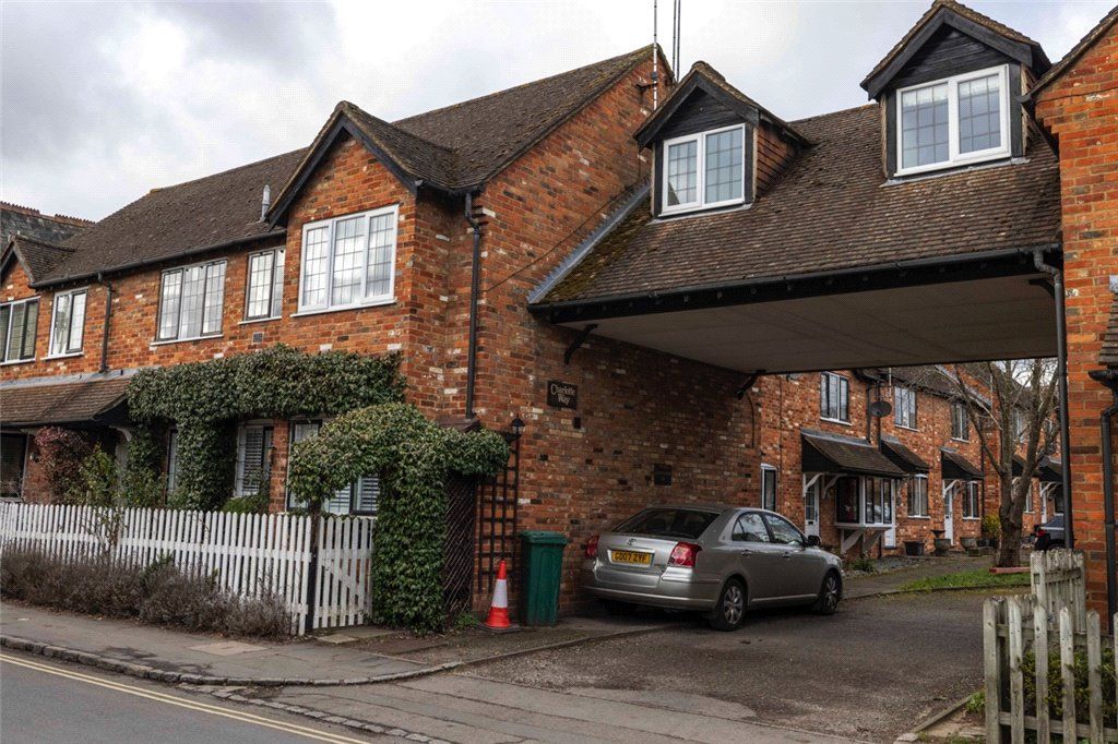 3 bed terraced house for sale in Charlotte Way, Marlow SL7 Zoopla