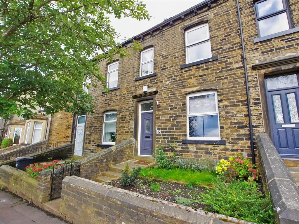 4 bed terraced house for sale in Claremount Road, Boothtown, Halifax