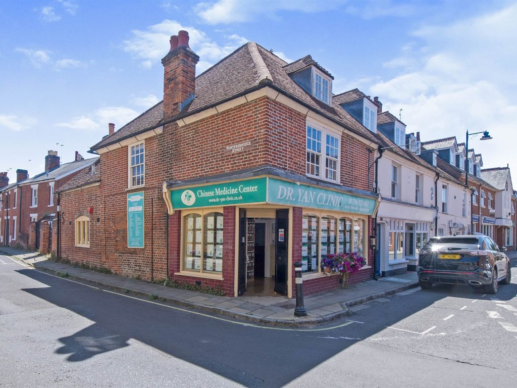 2 bed flat for sale in Church Street, Romsey SO51 Zoopla