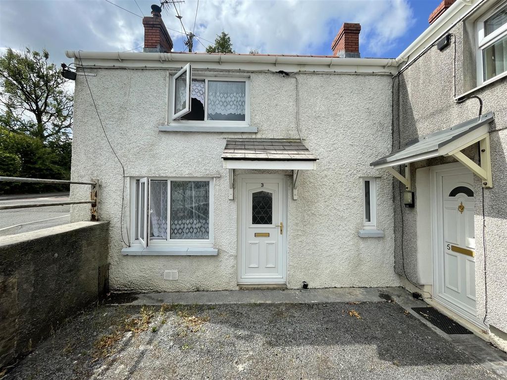 1 bed end terrace house for sale in Heol Cwmmawr, Drefach, Llanelli