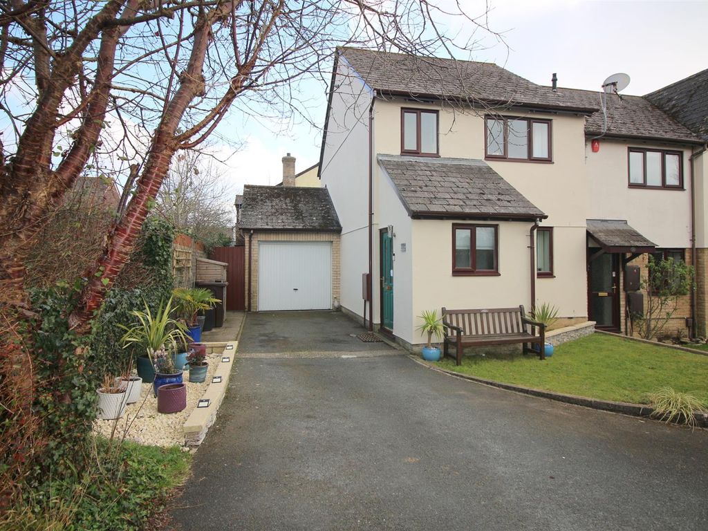 3 bed end terrace house for sale in Wood Close, Latchbrook, Saltash