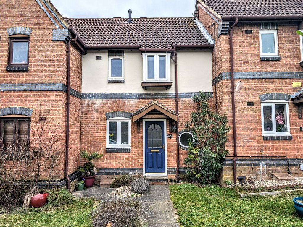 2 bed end terrace house for sale in Dairymans Walk, Guildford, Surrey