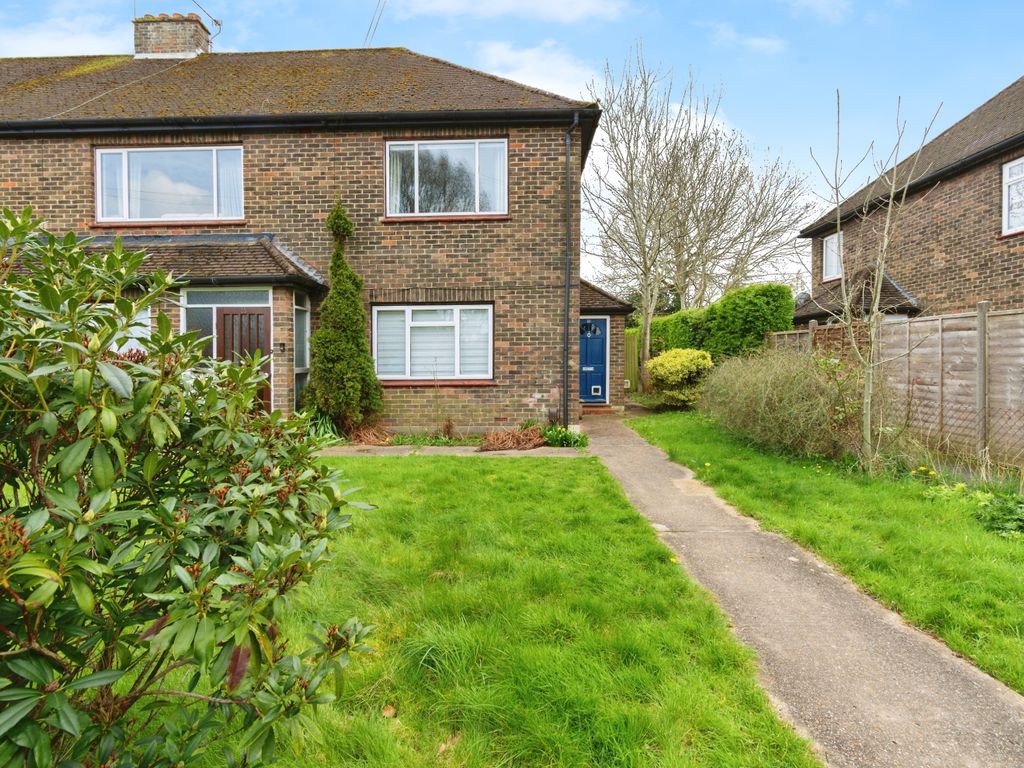 2 bed for sale in Crewes Close, Warlingham, Surrey CR6, £