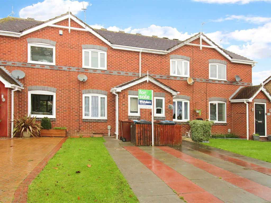 2 bed terraced house for sale in Appledore Close, Hull HU9, £159,950