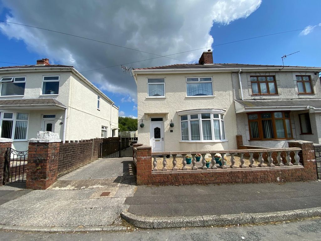 3 bed semidetached house for sale in Dulais Road, Seven Sisters, Neath