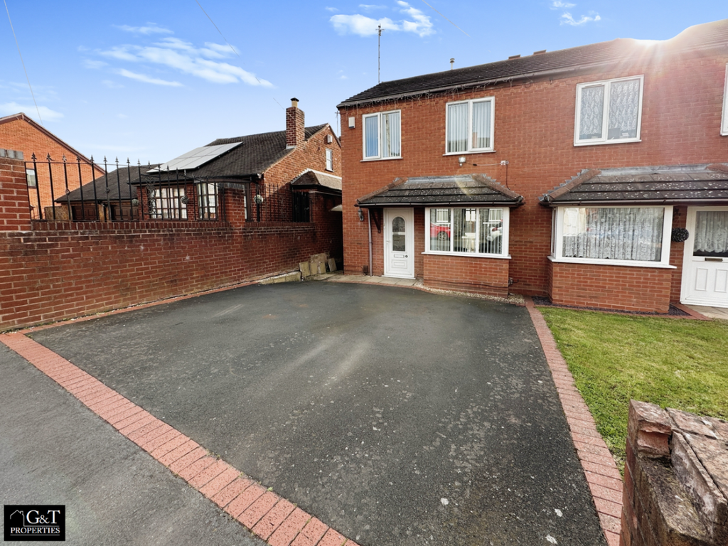 3 bed semidetached house for sale in Kingsley Street, Netherton