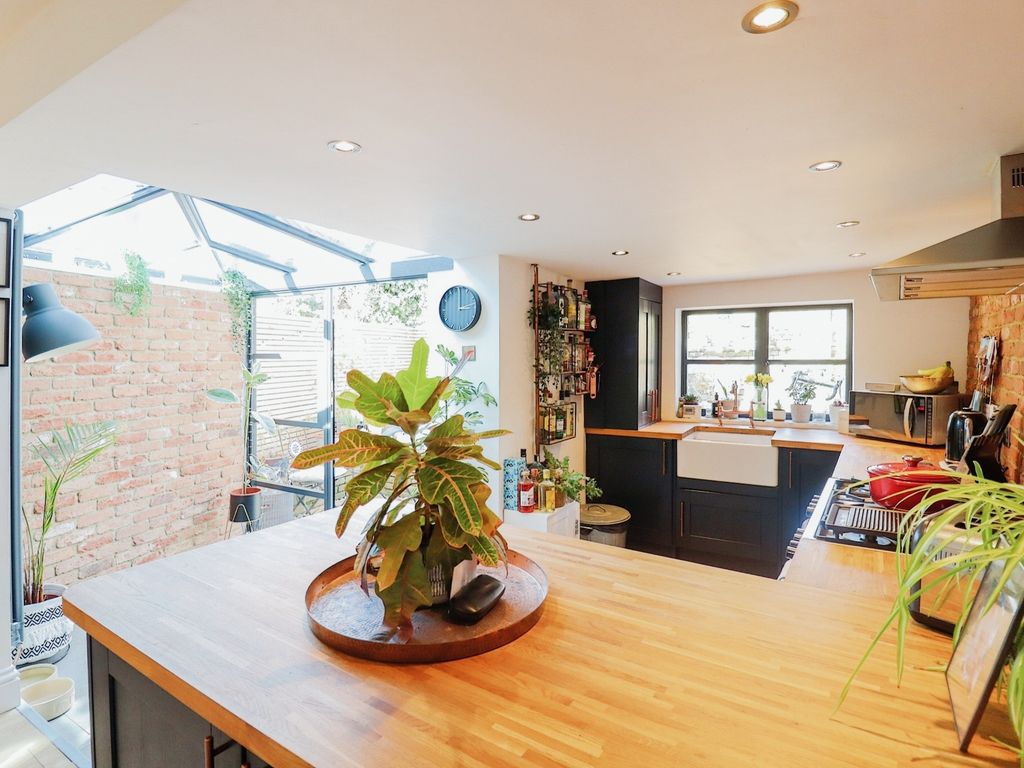 2 bed end terrace house for sale in New Street, Ash, Canterbury CT3