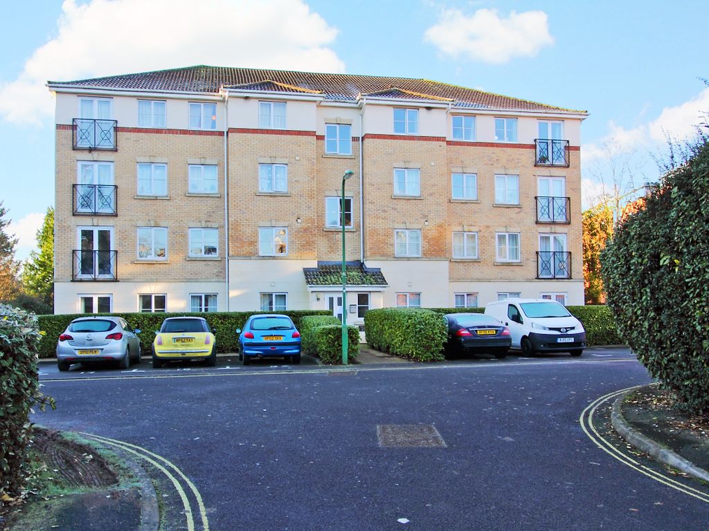 2 bed flat to rent in Suffolk Road, Andover SP10 Zoopla