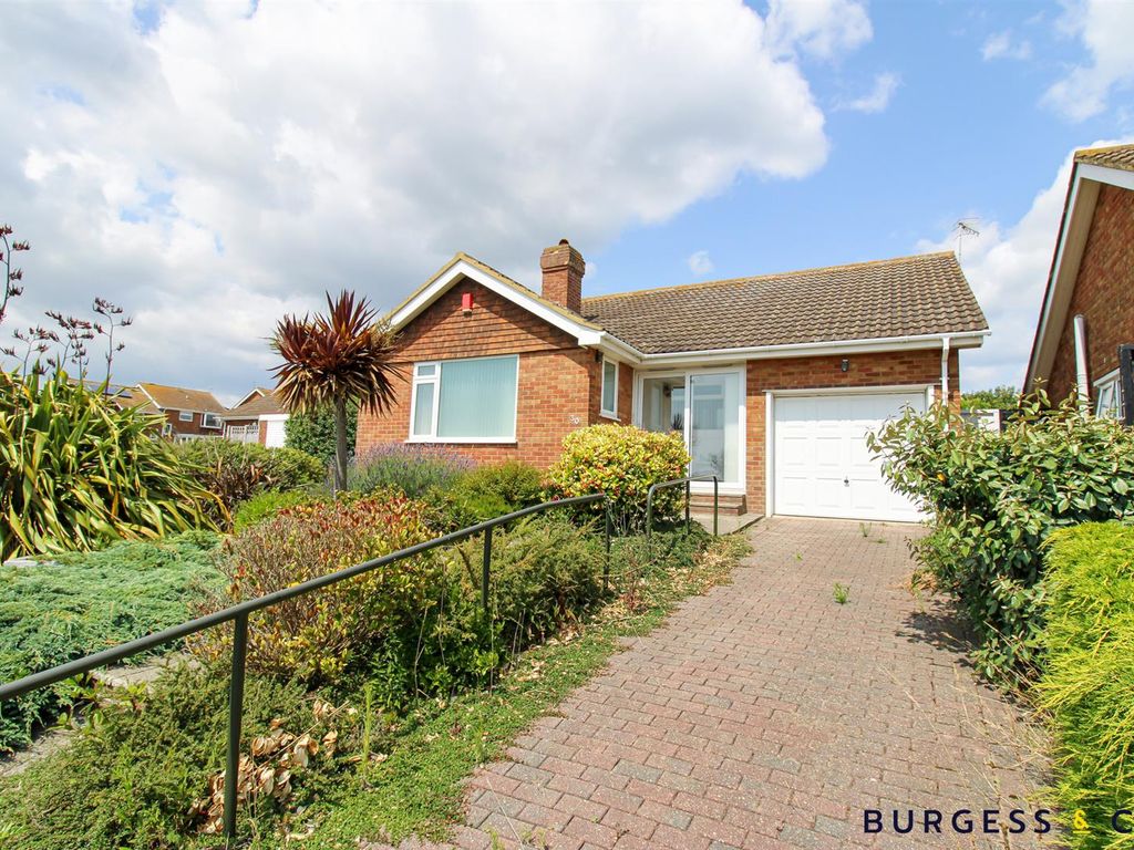 3 bed bungalow for sale in Links Drive, BexhillOnSea TN40 Zoopla