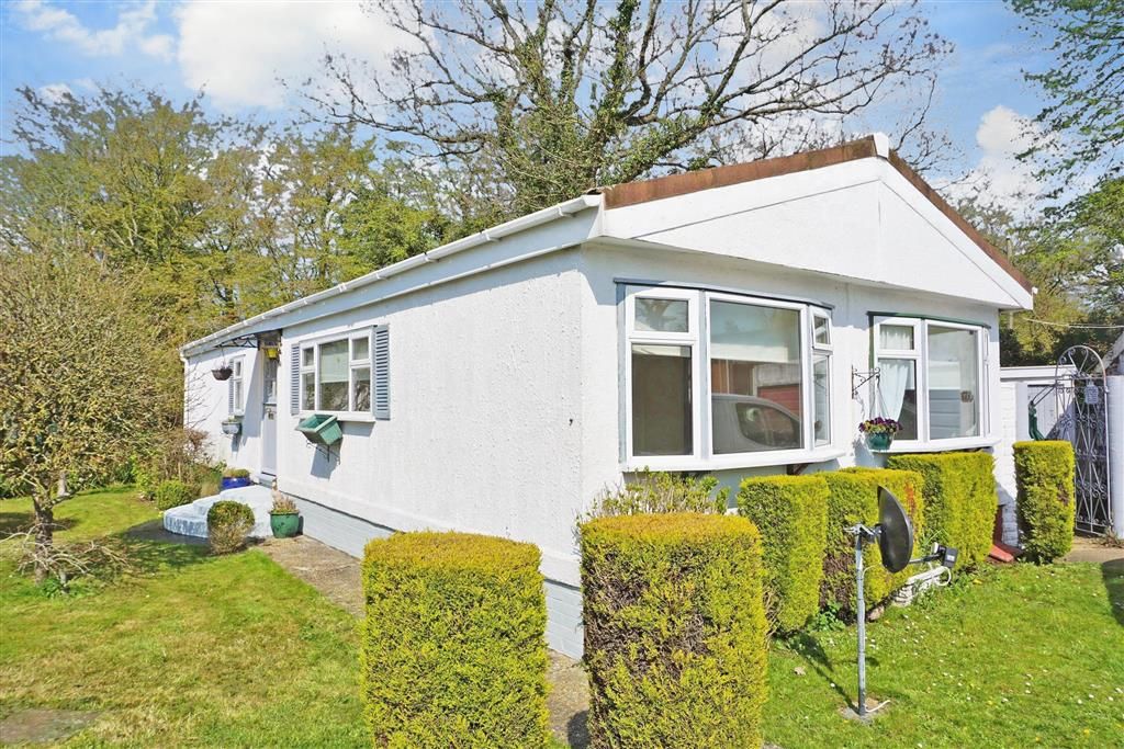 3 bed mobile/park home for sale in Shirkoak Park, Woodchurch, Ashford, Kent TN26 Zoopla