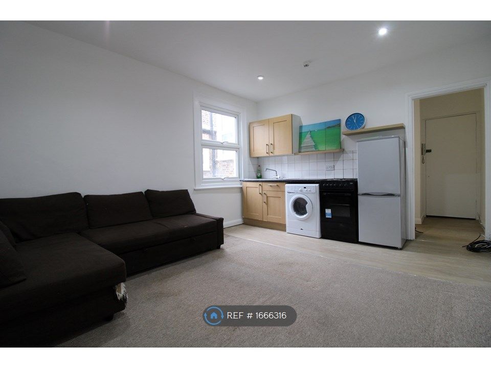 1 bed flat to rent in Bensham Manor Road, Thornton Heath CR7 Zoopla