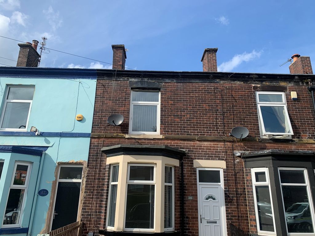 2 bed terraced house to rent in Astbury Street, Radcliffe, Manchester
