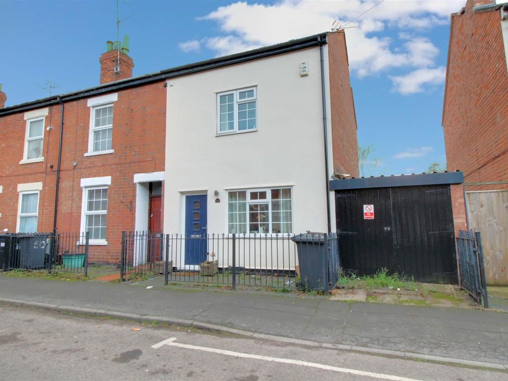 2 bed end terrace house for sale in Cecil Road, Linden, Gloucester GL1