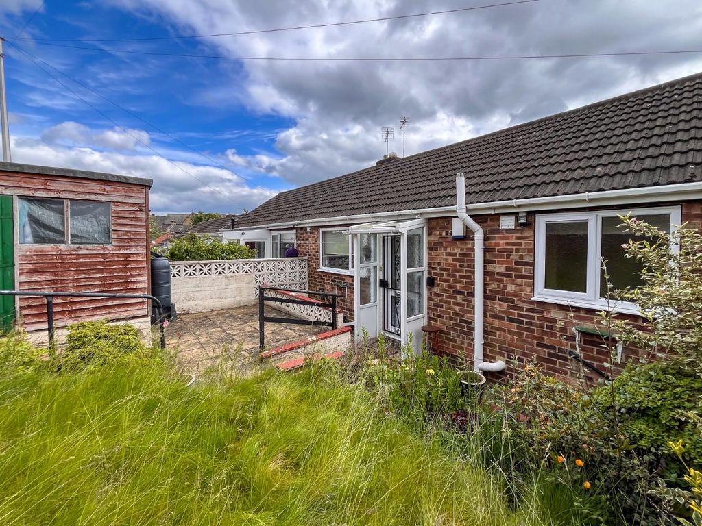 1 bed bungalow to rent in Goose Hill, Heckmondwike WF16, £650 pcm Zoopla