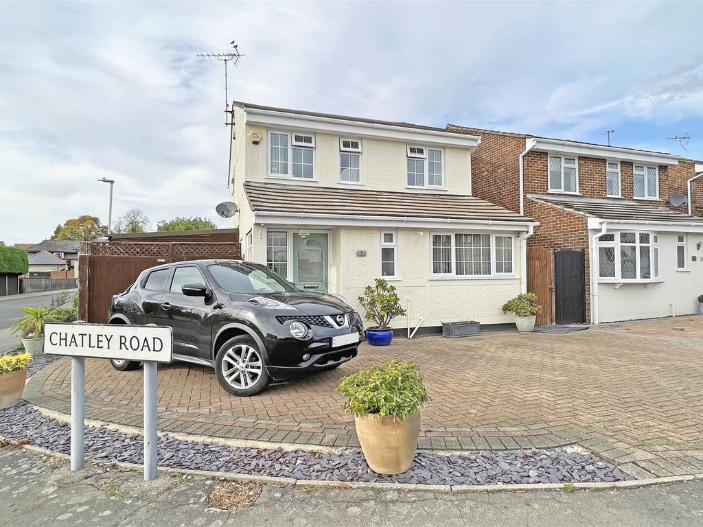 3 bed detached house for sale in Chatley Road, Great Leighs, Chelmsford