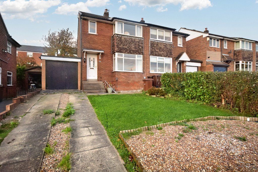 3 bed semidetached house for sale in Whitehall Crescent, Wakefield