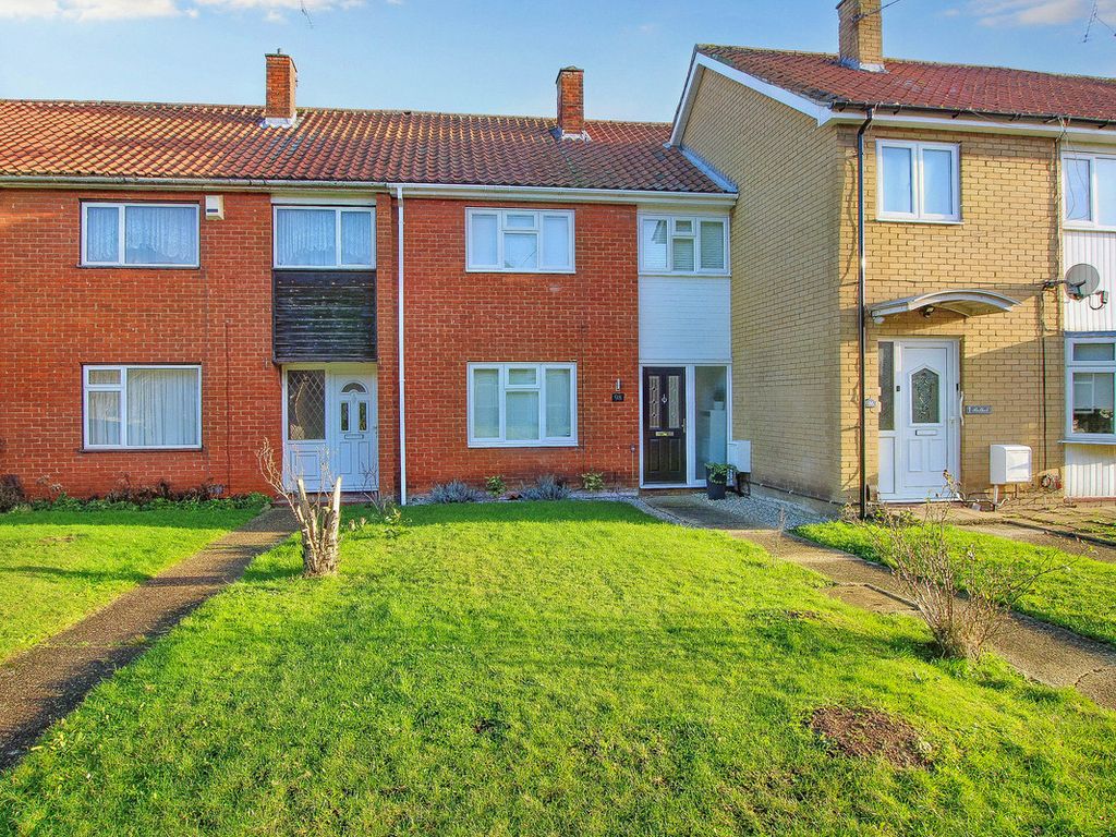 3 bed terraced house for sale in Long Lynderswood, Basildon SS15 Zoopla