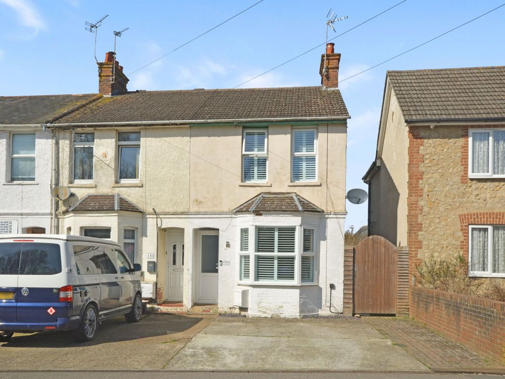 3 bed end terrace house for sale in Canterbury Road, Willesborough TN24