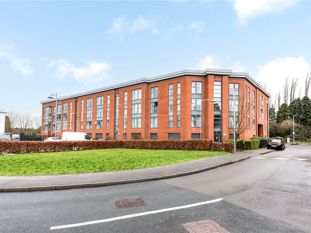 2 bed flat for sale in Rothesay Gardens, Lanesfield, Wolverhampton