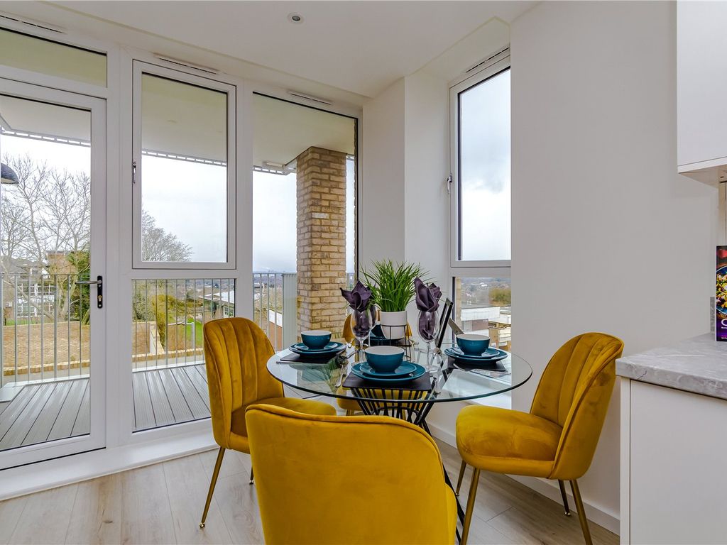 New home, 2 bed flat for sale in Beulah Hill, Upper Norwood, London