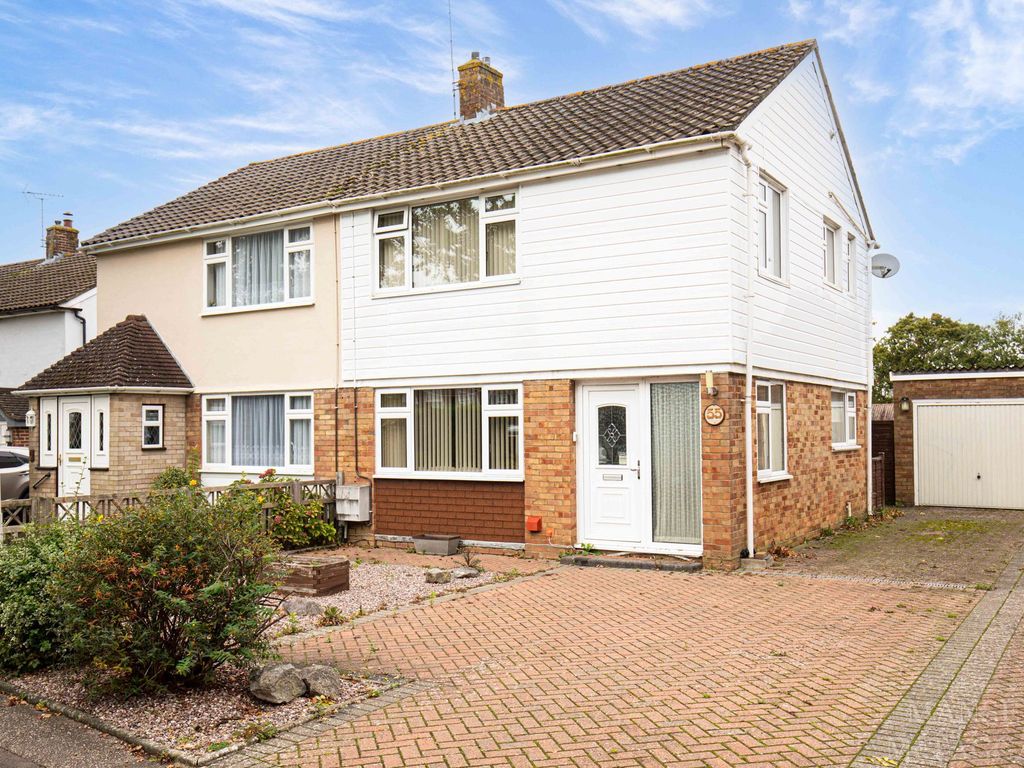 3 bed semidetached house for sale in Gossops Green Lane, Crawley RH11