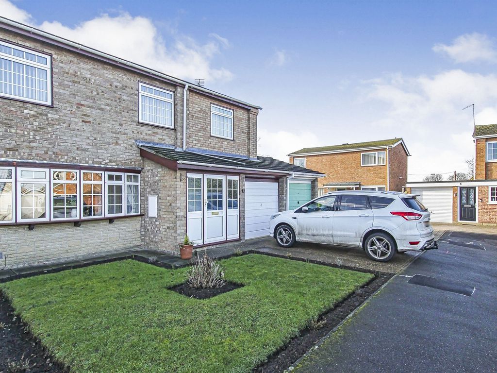 3 bed semidetached house for sale in Robins Close, Ely CB6 Zoopla