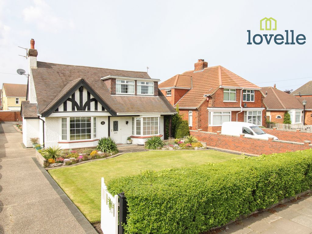 4 bed detached house for sale in Clee Road, Grimsby DN32 Zoopla