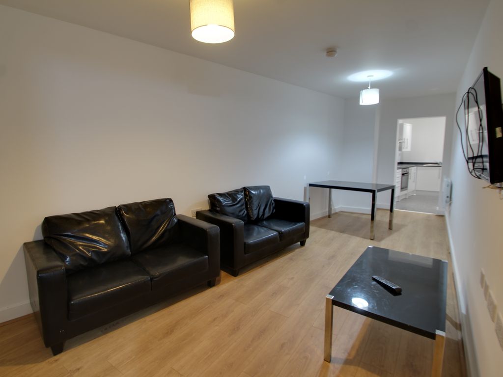 3 bed flat to rent in Granby Street, Leicester LE1, £1,300 pcm Zoopla