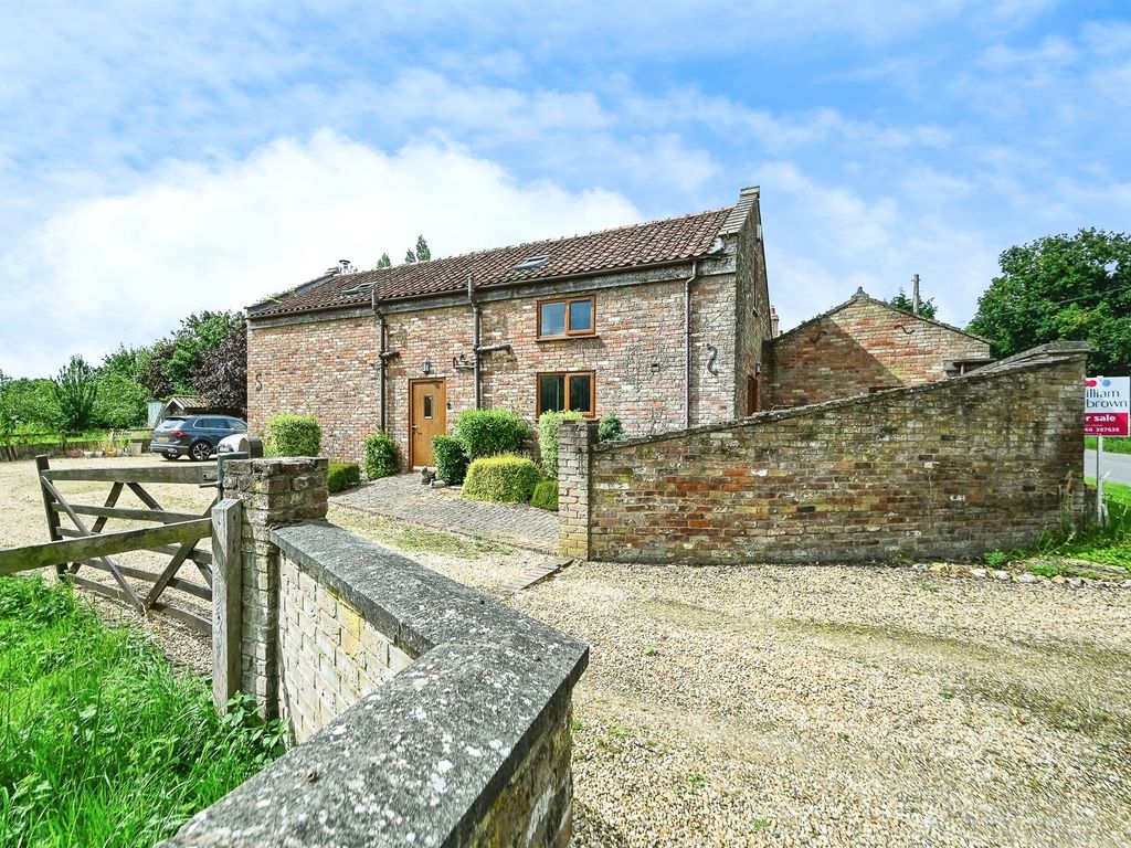4 bed barn conversion for sale in Downham Road, Fincham, King's Lynn