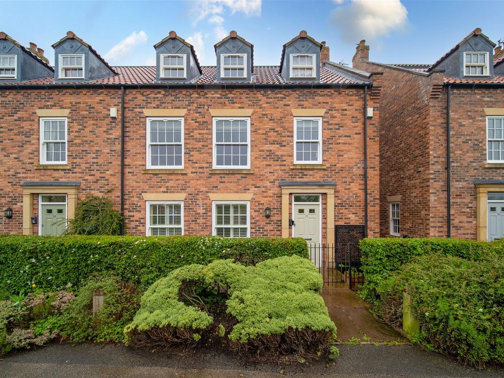 4 bed semidetached house for sale in Kitchen Lane, Beverley HU17 Zoopla