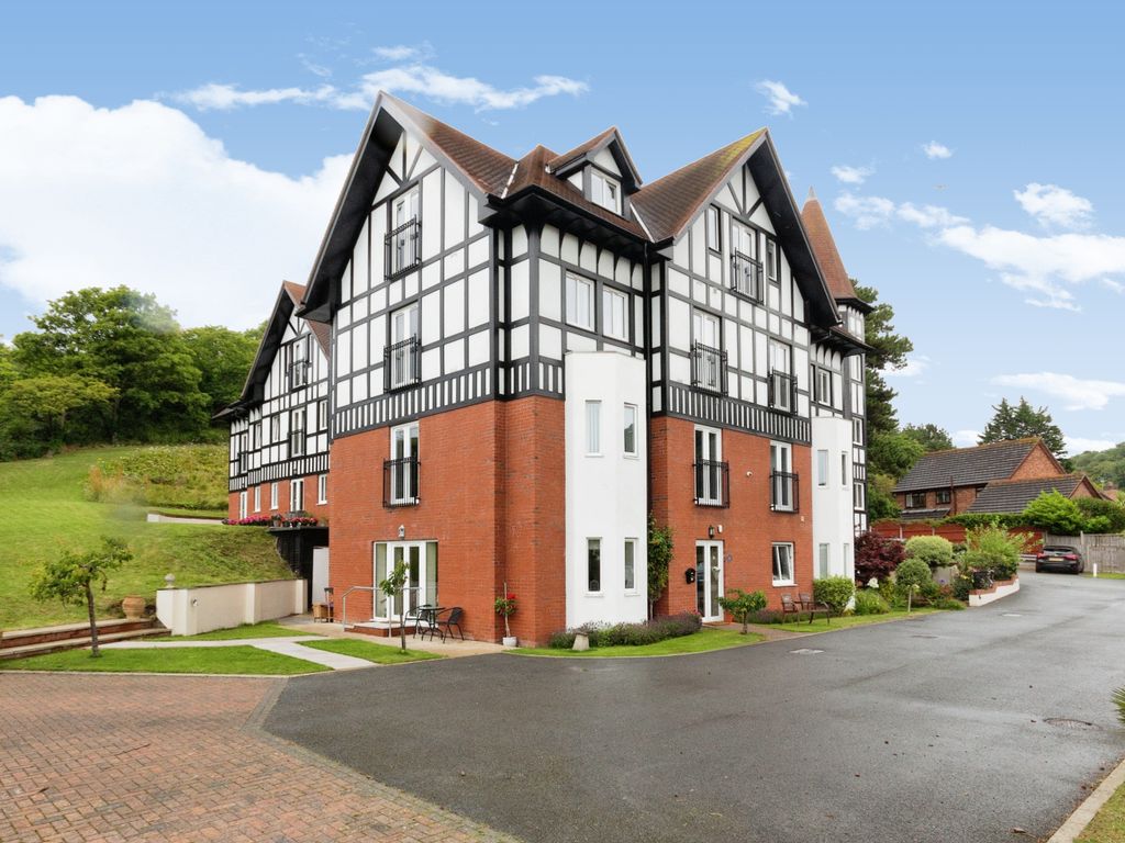 3 bed flat for sale in Bryn Y Bia Road, Llandudno LL30, £370,000 Zoopla