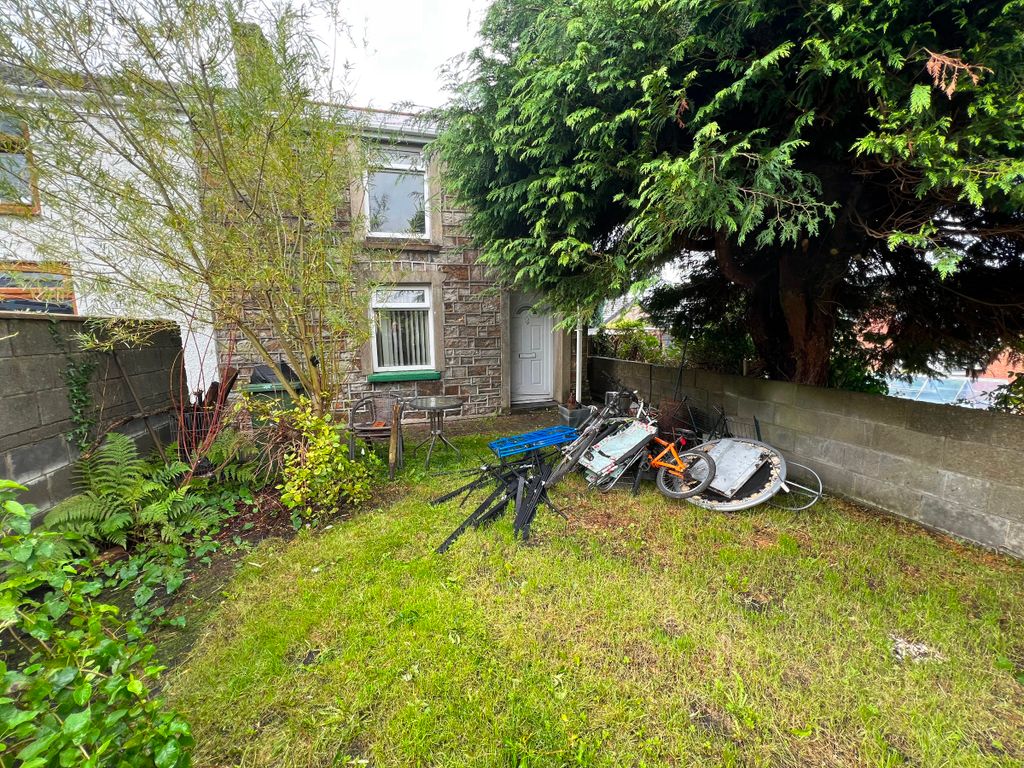 2 bed end terrace house for sale in Giles Court, Trecynon, Aberdare