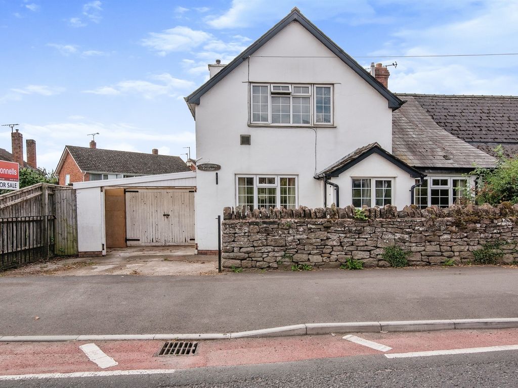 3 bed property for sale in Roman Road, Bobblestock, Hereford HR4, £