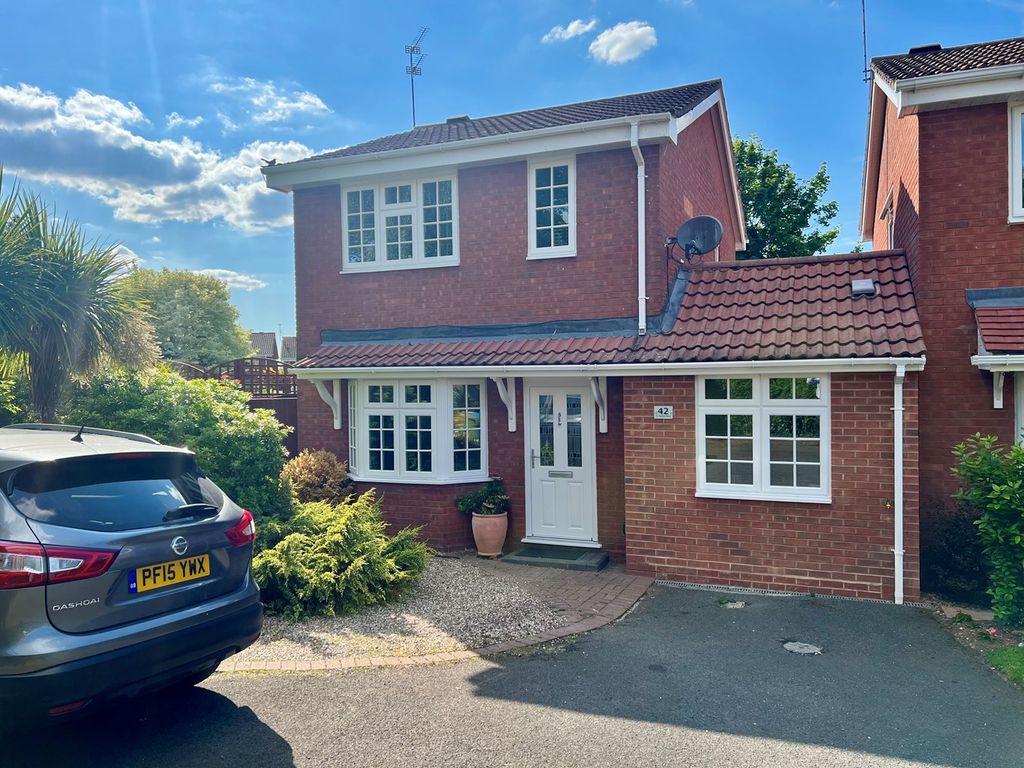 4 bed detached house for sale in St Mawes Road, Perton, Wolverhampton