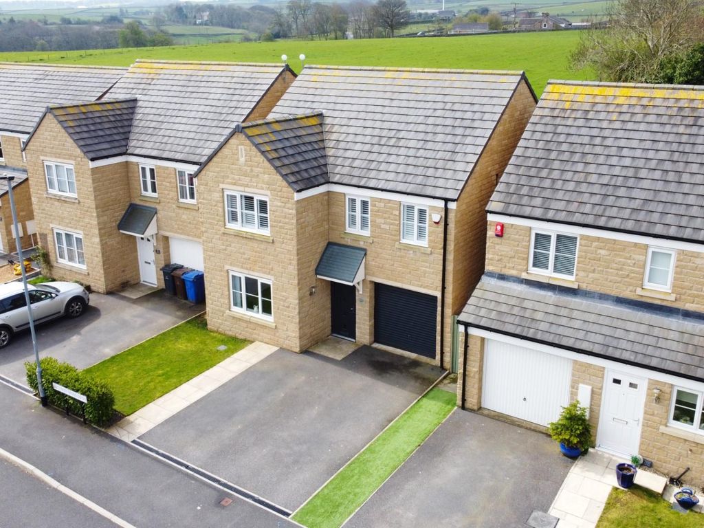 4 bed detached house for sale in Cubley Wood Drive, Penistone