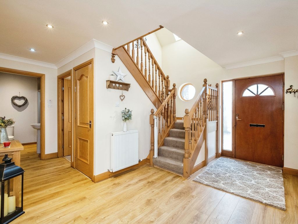 5 bed detached house for sale in Scott Crescent, Dingwall IV15, £