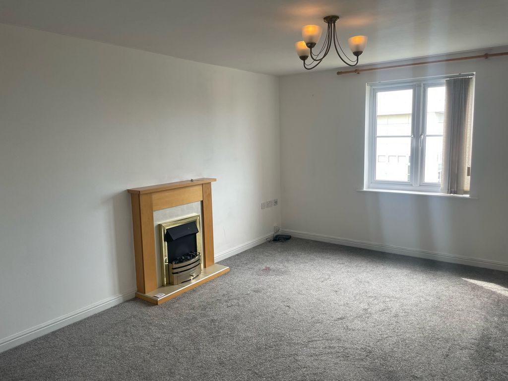 2 bed flat to rent in Regency Apartments, Citadel East, Newcastle Upon